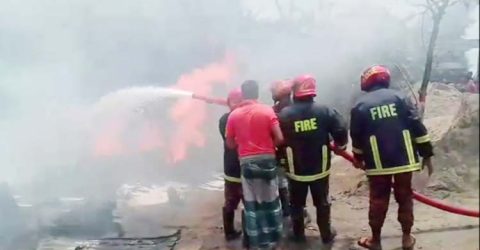 গোপালগঞ্জে পেট্রোলের দোকানে ভয়াবহ অগ্নিকাণ্ড