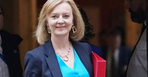 যুক্তরাজ্যের নতুন প্রধানমন্ত্রী হলেন লিজ ট্রাস