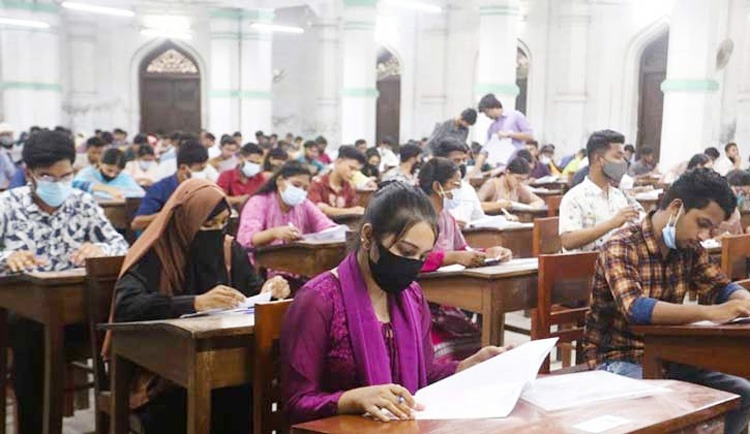 গুচ্ছের প্রতি ইউনিটে আবেদন ফ্রি ৫০০ টাকা