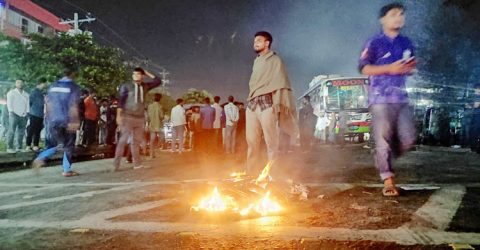 দুর্ঘটনায় ববি ছাত্রের মৃত্যুর ঘটনায় বরিশাল-কুয়াকাটা মহাসড়ক অবরোধ