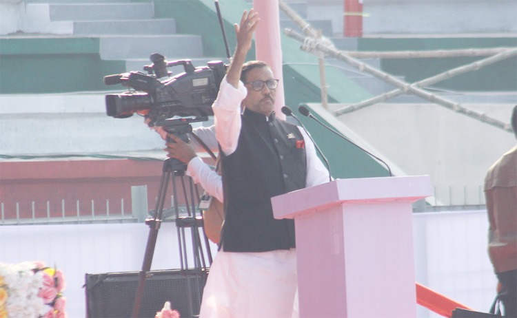 যশোর-খুলনার রাস্তা ঠিক না হলে খবর আছে, এক মাসের সময় দিলাম : সেতুমন্ত্রী