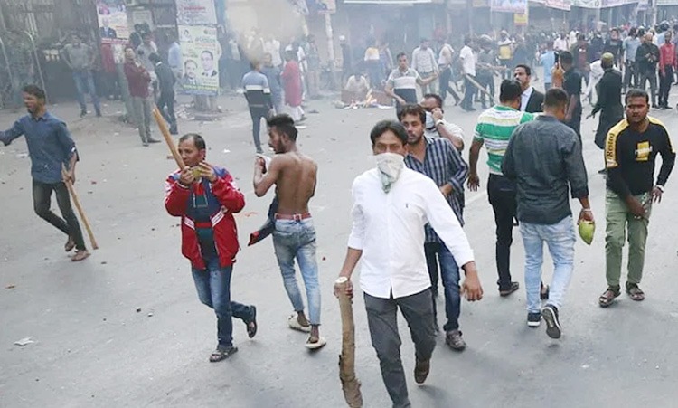 রাজধানীর নয়াপল্টনে বিএনপি-পুলিশ সংঘর্ষ, নিহত ১