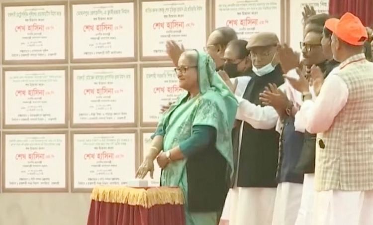 রাজশাহী জনসভায় ২৬ প্রকল্প উদ্বোধন করলেন প্রধানমন্ত্রী