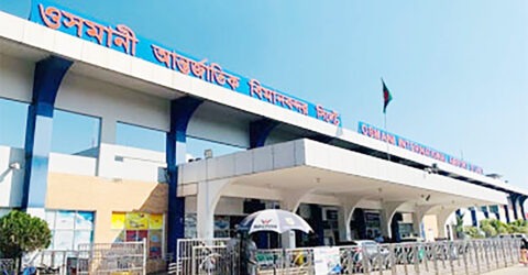 সিলেট ওসমানী আন্তর্জাতিক বিমানবন্দরে ফাটল বিমানের চাকা