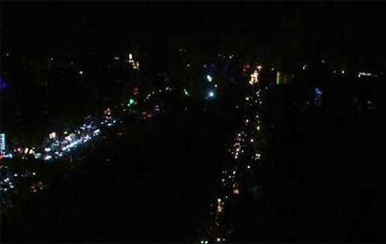 ভয়াল সেই ‘কালরাত’ স্মরণে এক মিনিটের ‘ব্ল্যাক আউটে’ বাংলাদেশ