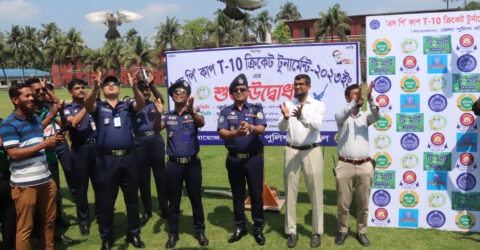 বরিশাল জেলা পুলিশ আয়োজিত এসপি কাপ টি-টোয়েন্টির উদ্বোধন