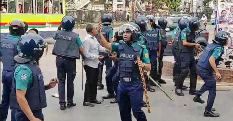 রাজধানীতে পুলিশ-বিএনপির সংঘর্ষে ১৫ নেতাকর্মী আটক