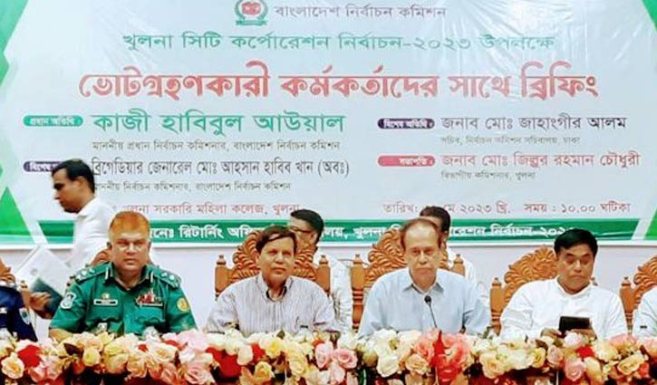 কাউকে জেতানো বা হারিয়ে দেওয়ার দায়িত্ব আমাদের নয় : সিইসি