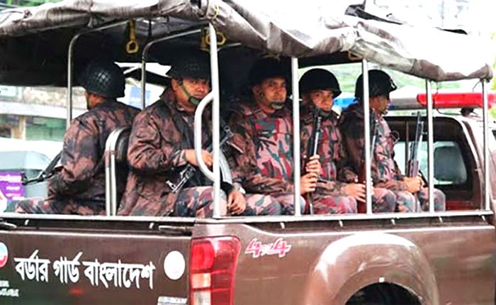 আইনশৃঙ্খলা পরিস্থিতি নিয়ন্ত্রণে সারা দেশে ১৪৭ প্লাটুন বিজিবি মোতায়েন