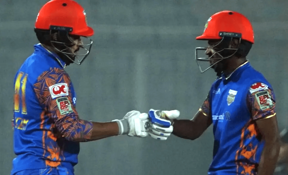 বরিশালকে ৮ উইকেটে হারাল খুলনা