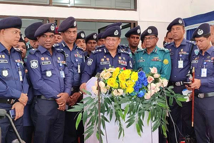 নির্বাচন নিয়ে নাশকতাকারীদের তথ্য দিলেই লাখ টাকা পুরস্কারের ঘোষণা আইজিপি‌‌’র