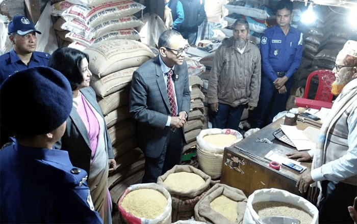 মজুদদারীদের বিরুদ্ধে এবার কঠোর ব্যবস্থা নেওয়া হবে: ভোক্তা মহাপরিচালক