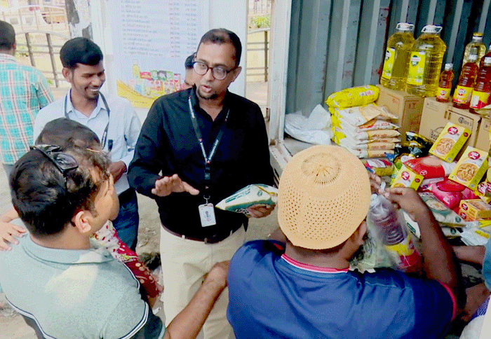 বরিশালে সাশ্রয়ী মূল্যে বসুন্ধরার পণ্য বিক্রি করায় খুশি ক্রেতারা