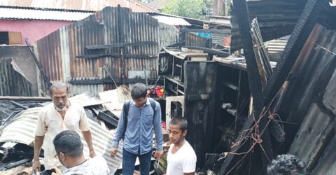 বরিশালে অগ্নিকাণ্ডে একটি বসতঘর পুড়ে ছাই