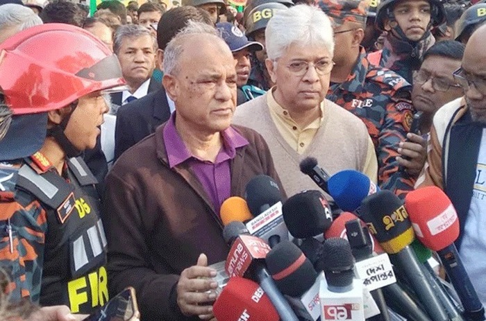 ‘সচিবালয়ে আগুনের ঘটনায় তদন্ত কমিটি গঠন করা হবে’: স্বরাষ্ট্র উপদেষ্টা