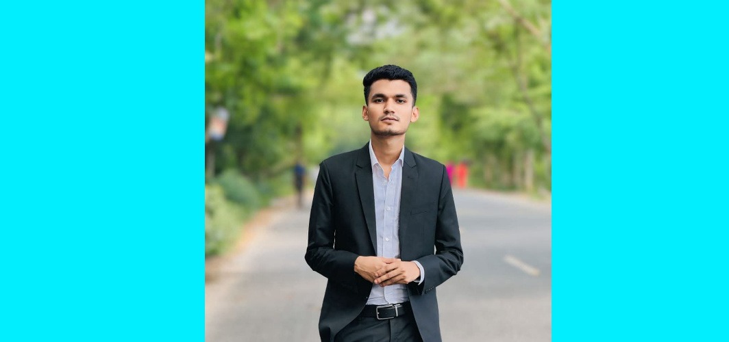 সাধারণ শিক্ষার্থীদের উপর হামলাকারী,বন্দী ছাত্রলীগ কর্মীকে দরজা ভেঙে ছাড়িয়ে নিয়ে নিয়ে মিছিল