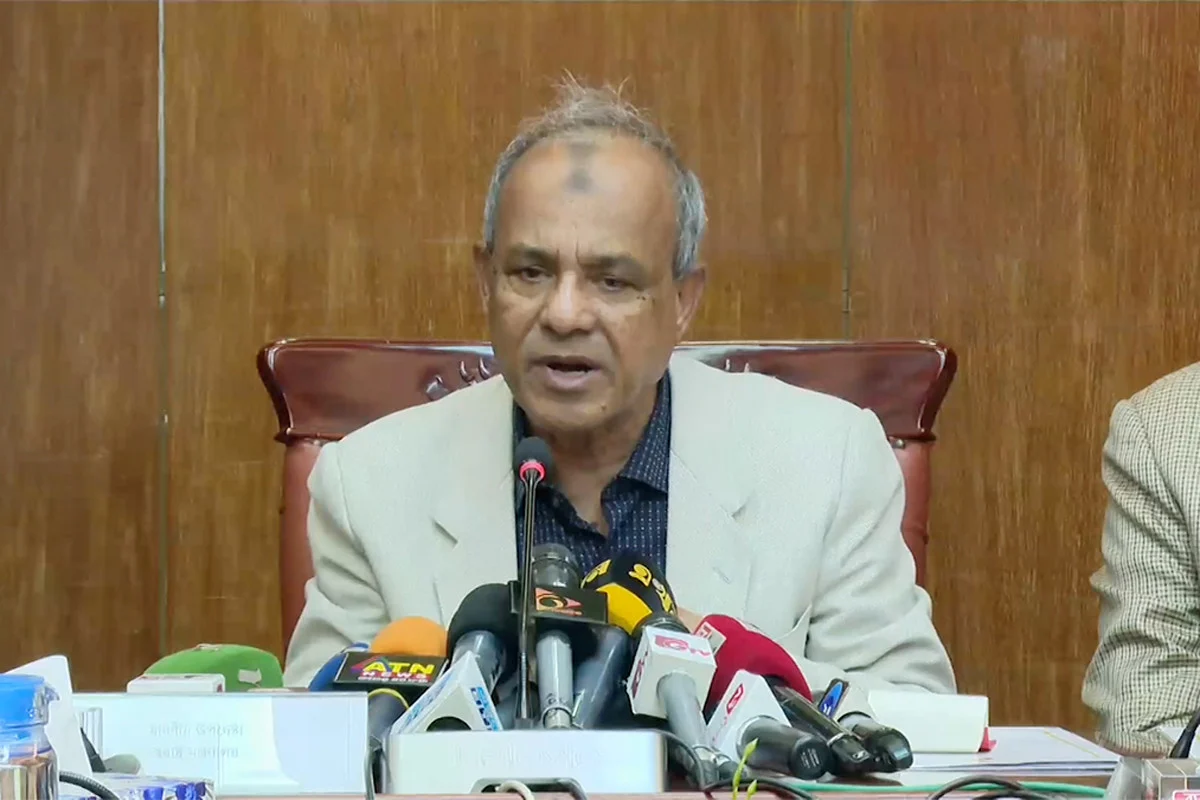 ফরিদপুরে রেল-সড়কপথ অবরোধ রাস্তা অবরোধ বরদাশত করা হবে না : স্বরাষ্ট্র উপদেষ্টা