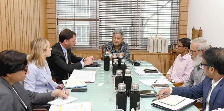 শ্রম আইনে সংশোধনী আসছে, শ্রমিকদের ব্ল্যাকলিস্টিং করা যাবে না