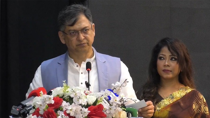 রাজনৈতিক স্বার্থে রাষ্ট্রকে ‘ঝুঁকির মুখে’ ঠেলবেন না: সালাহউদ্দিন