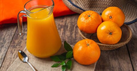 পানিশূন্যতা ও হৃদরোগ এড়াতে যে ৫ খাবার খাবেন