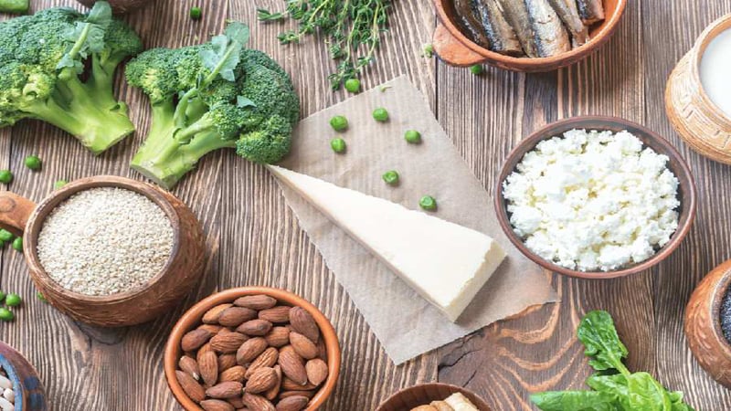 দুধে অ্যালার্জি? ক্যালসিয়ামের অভাব পূরণে যা খাবেন