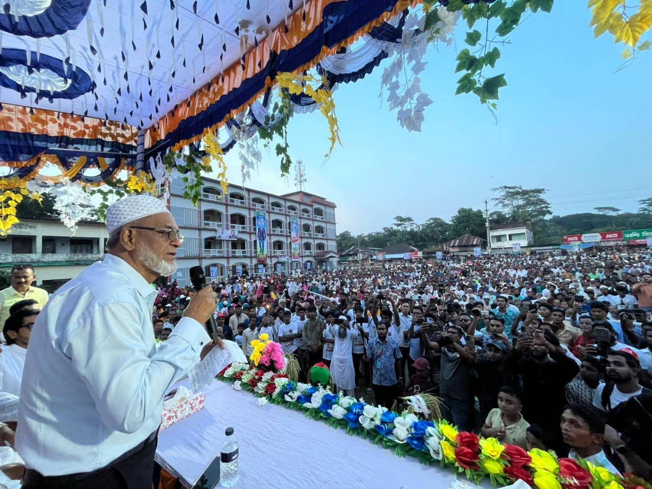 বাউফলে বিএনপির সাবেক এমপির জনসভা, খালেদা-তারেকের নেতৃত্বে সরকার গঠনের দাবি