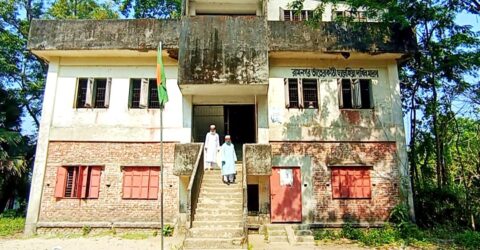বাউফলের রামনগর তাঁতেরকাঠী মাদ্রাসায় শিক্ষক-শিক্ষার্থী সংকট ও কর্মচারীদের অনিয়ম