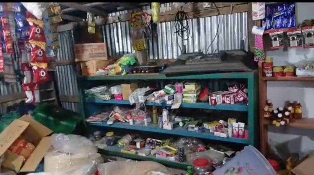 বাউফলে ছাত্রদল ও যুবদলের নেতৃত্বে ব্যবসায়ীর দোকানে হামলা, ভাঙচুর ও লুটপাট